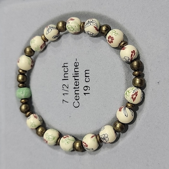 Handmade Bead Bracelet - Picture 5 of 5